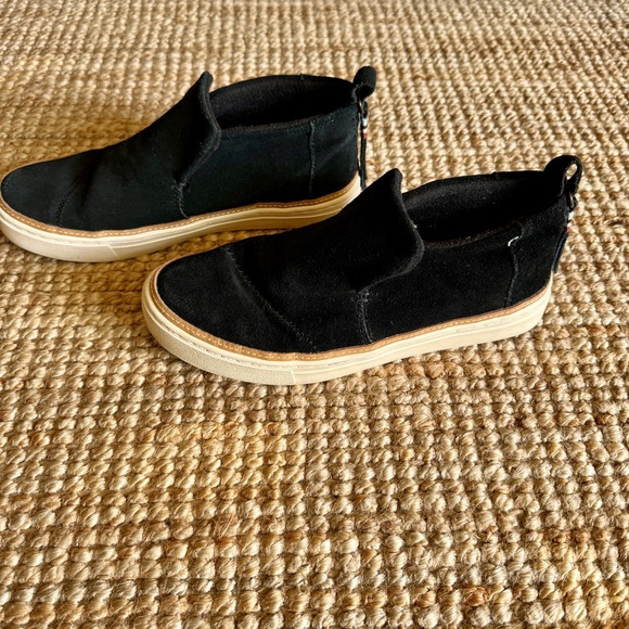 TOMS Paxton shoes. Excellent condition! - Picture 2 of 6